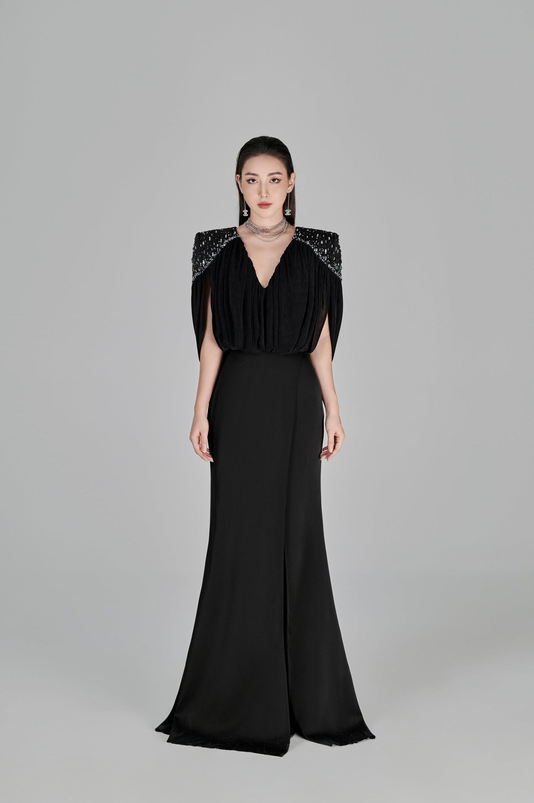 Leila V-neck Fishtail Gown