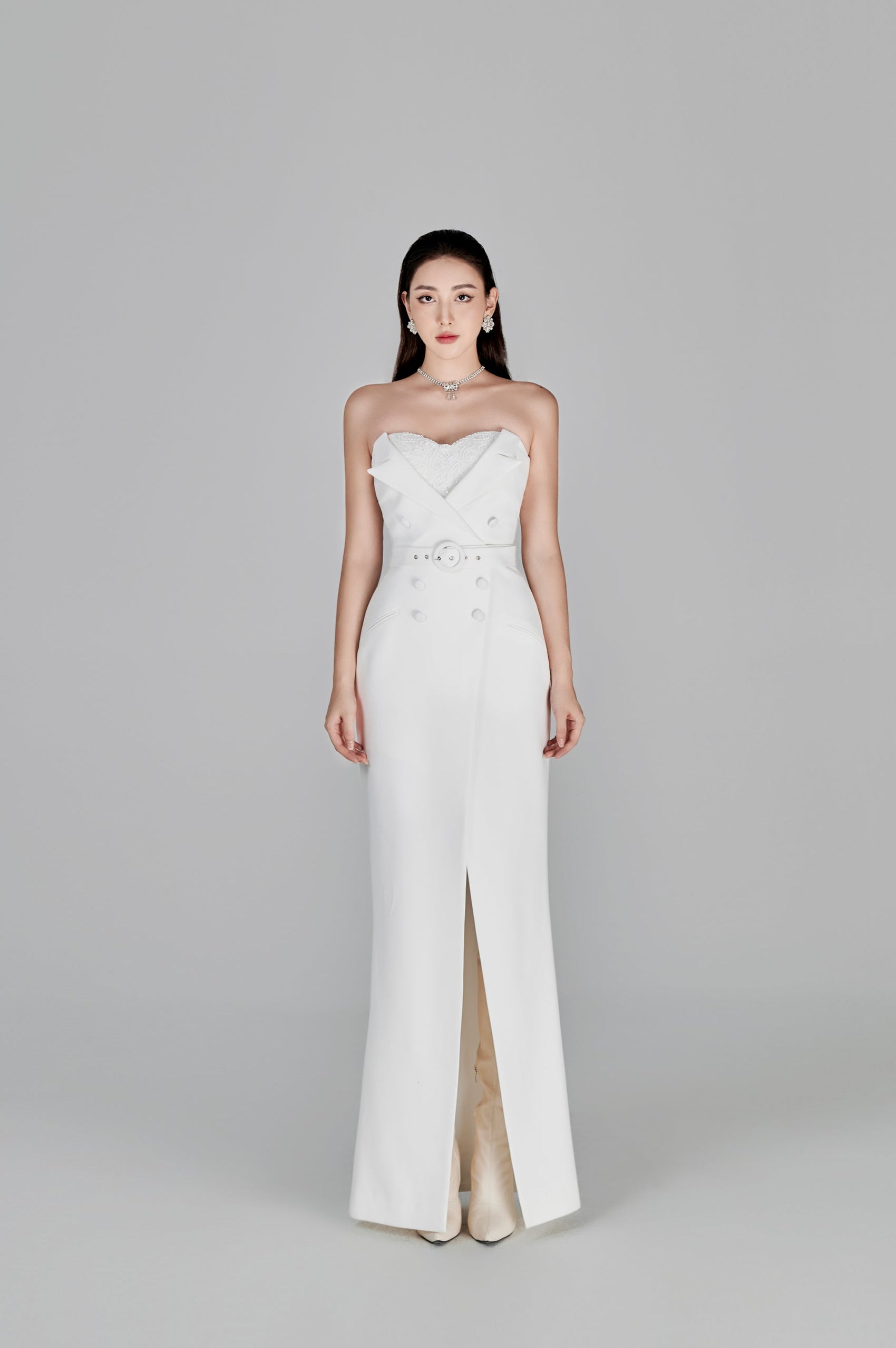 Maha Relaxed Set Design