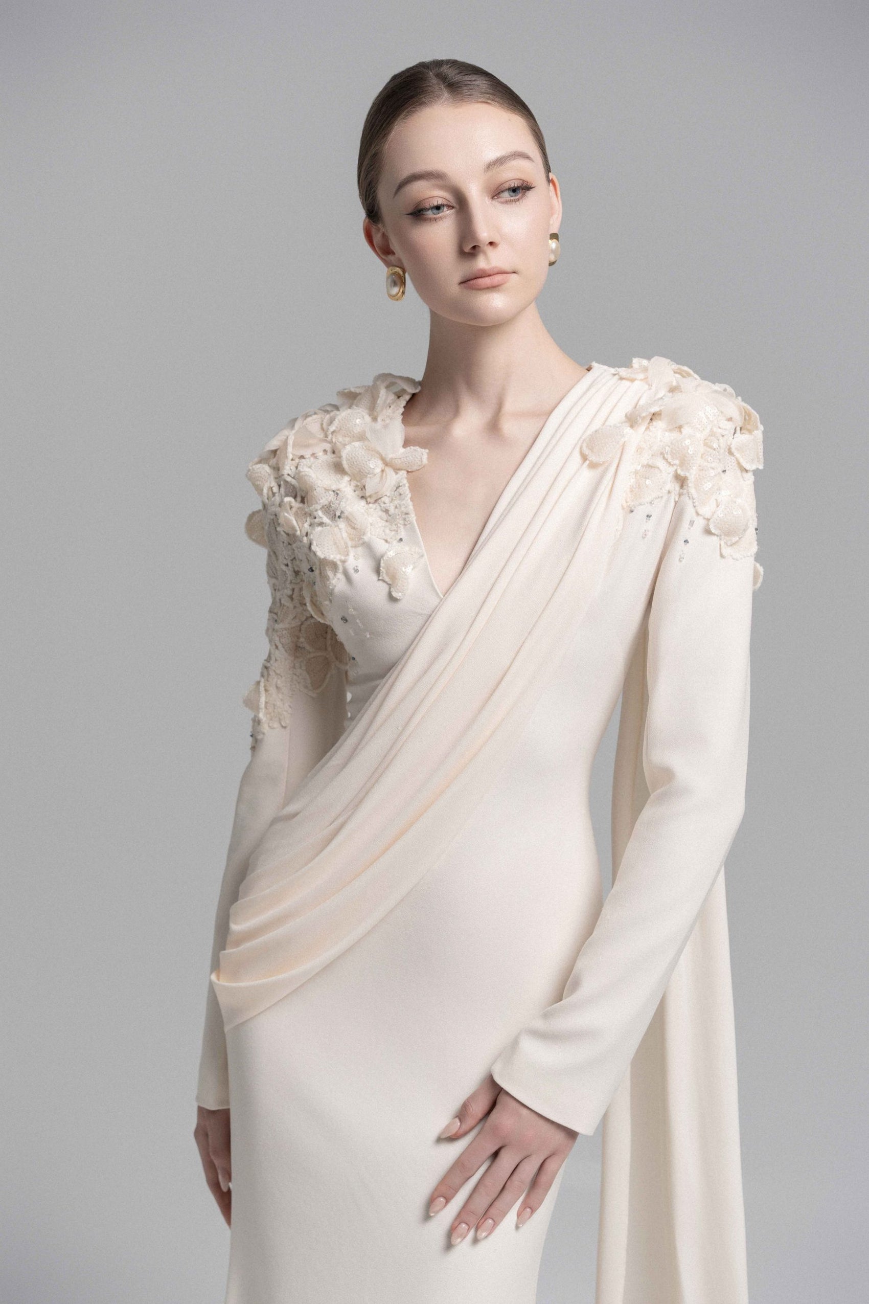 Alluring Lace-Appliqué Mermaid Gown image 8