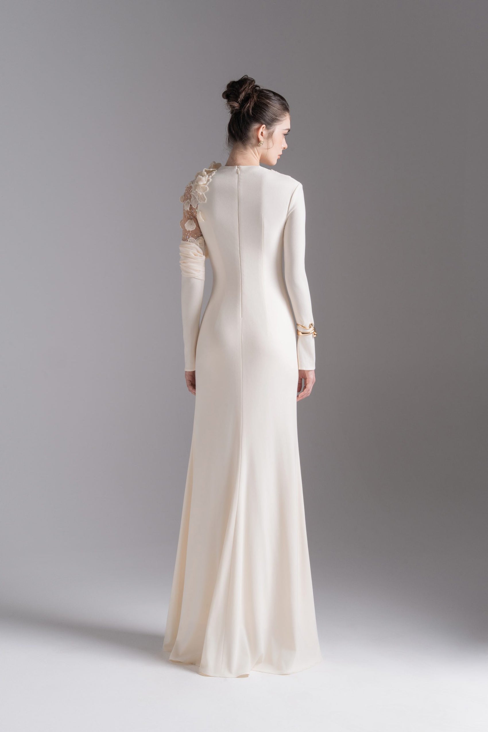 Lace Halo Midi in Cream image 2