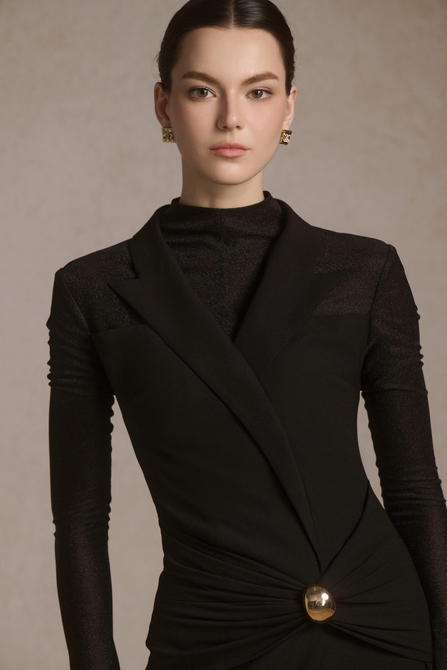Vesta Knot Midi in Black image 2