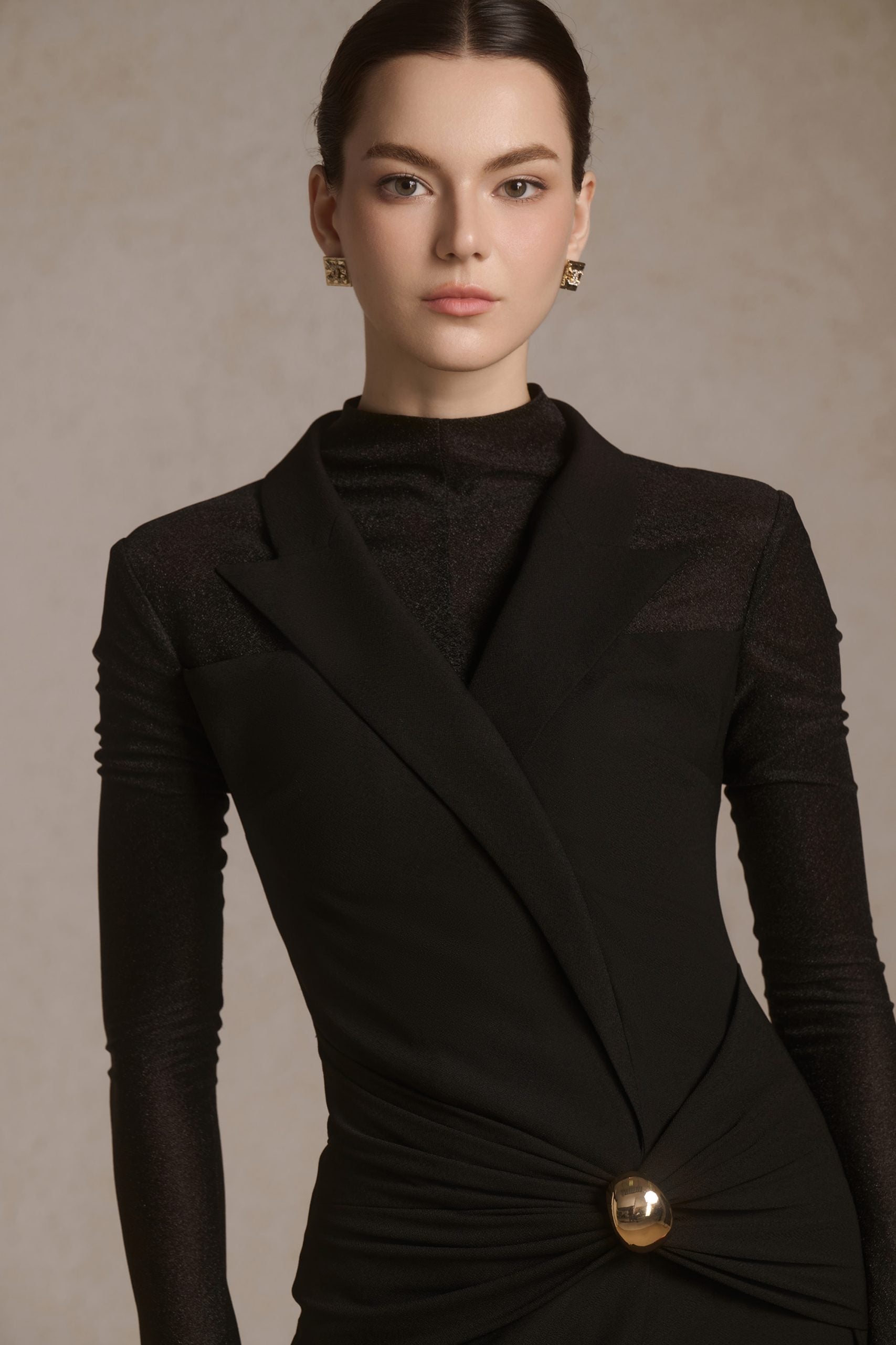 Vesta Knot Midi in Black image 2