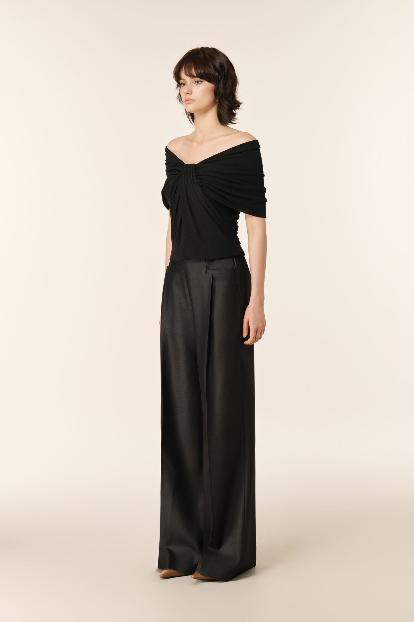 Ripple Croptop in Black image 1