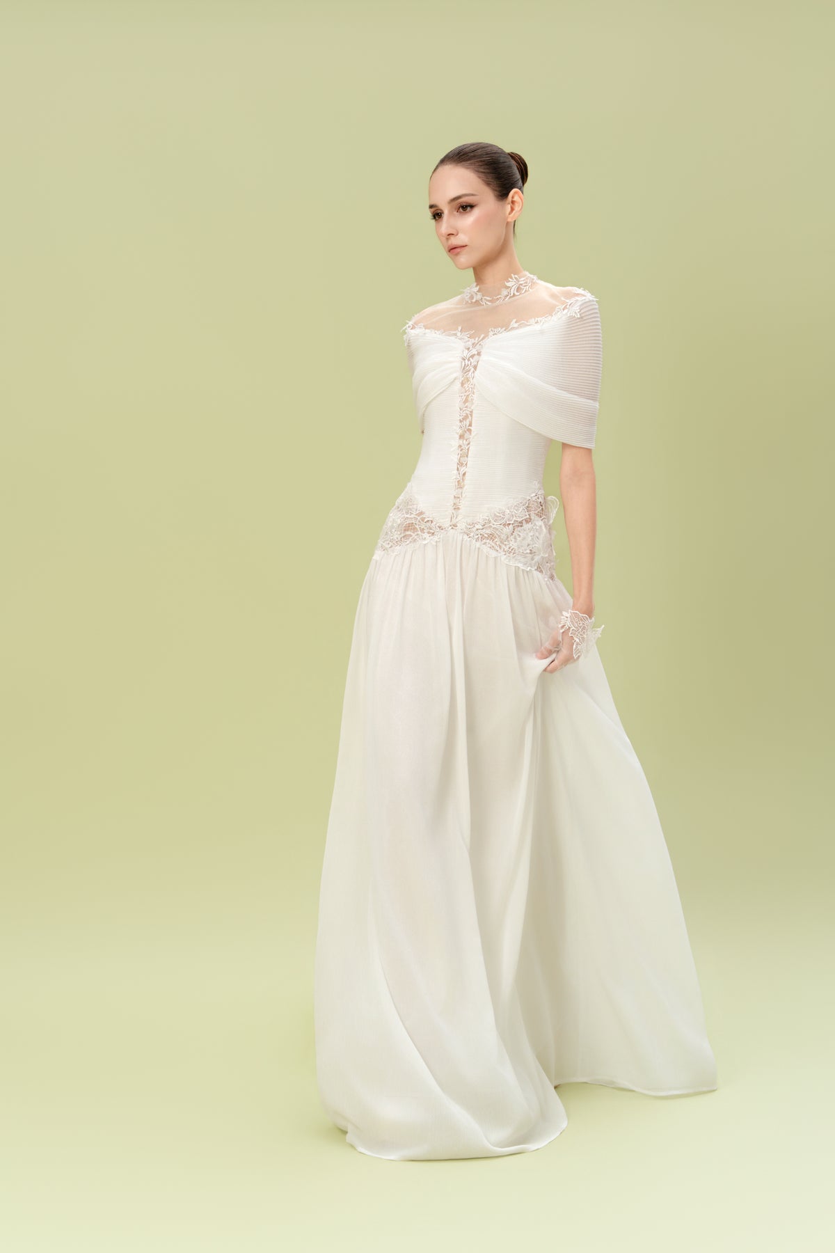 Off-Shoulder Lace Mixi Dress
