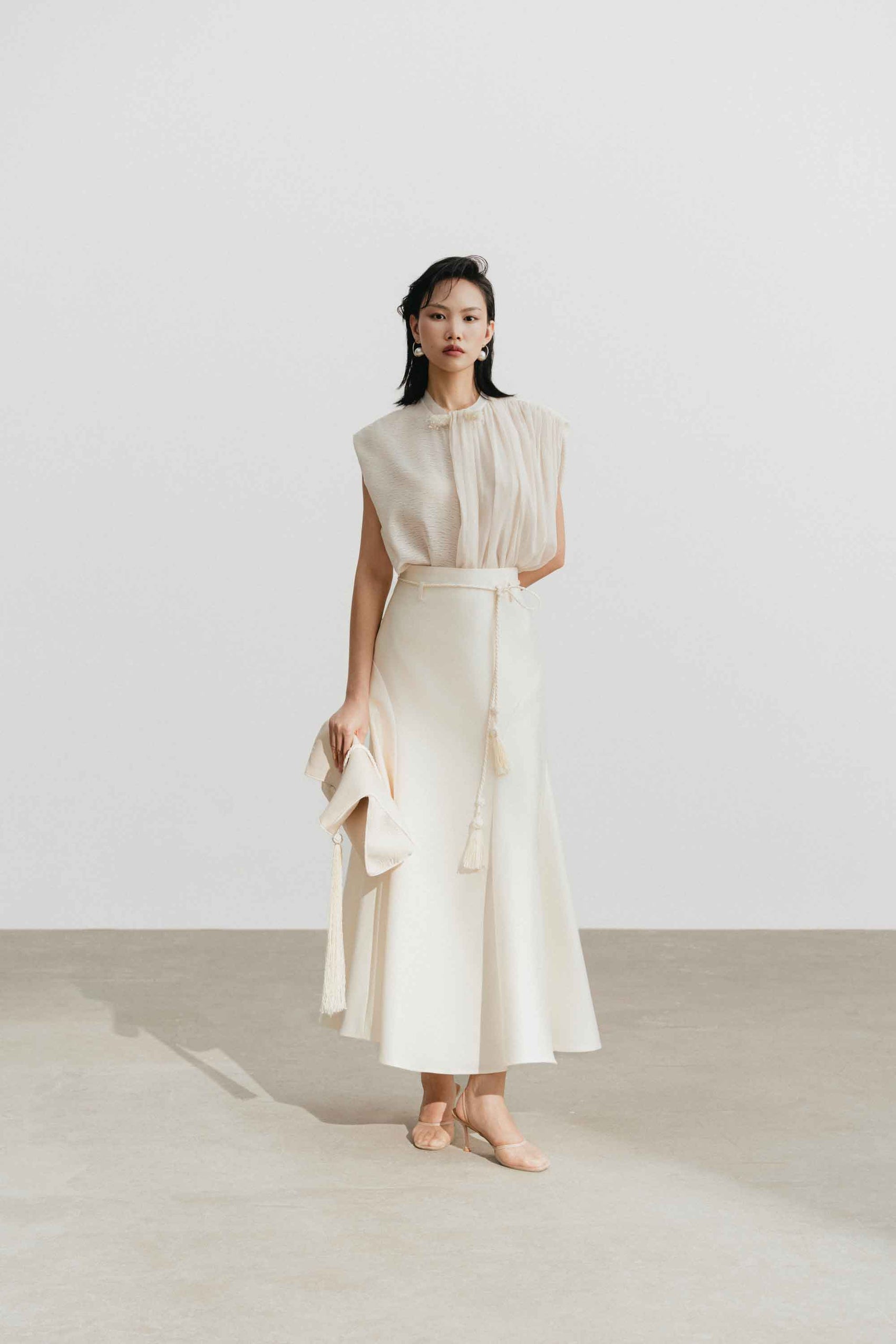 Draped Sleeveless Set Design