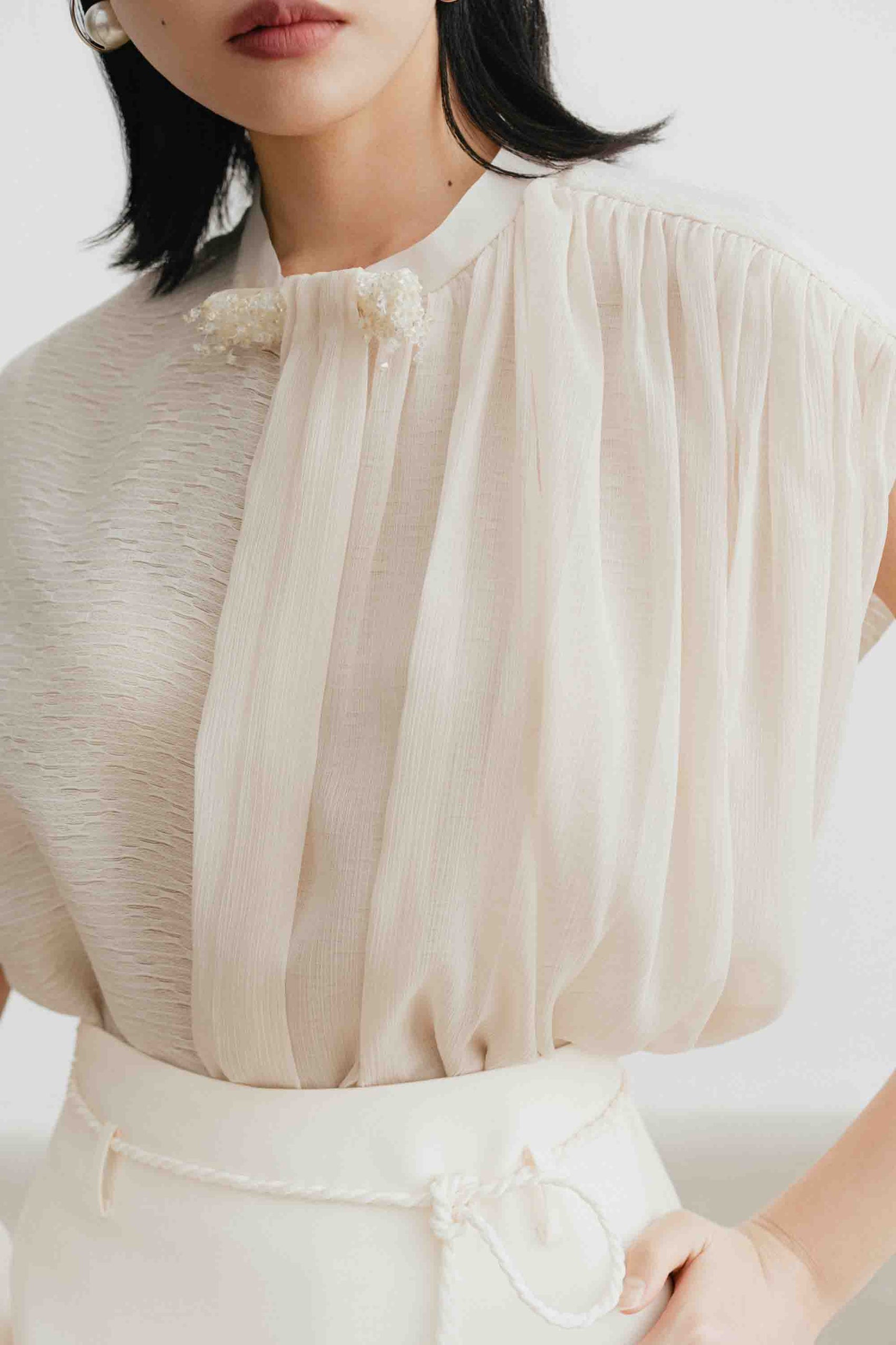 Draped Sleeveless Set Design