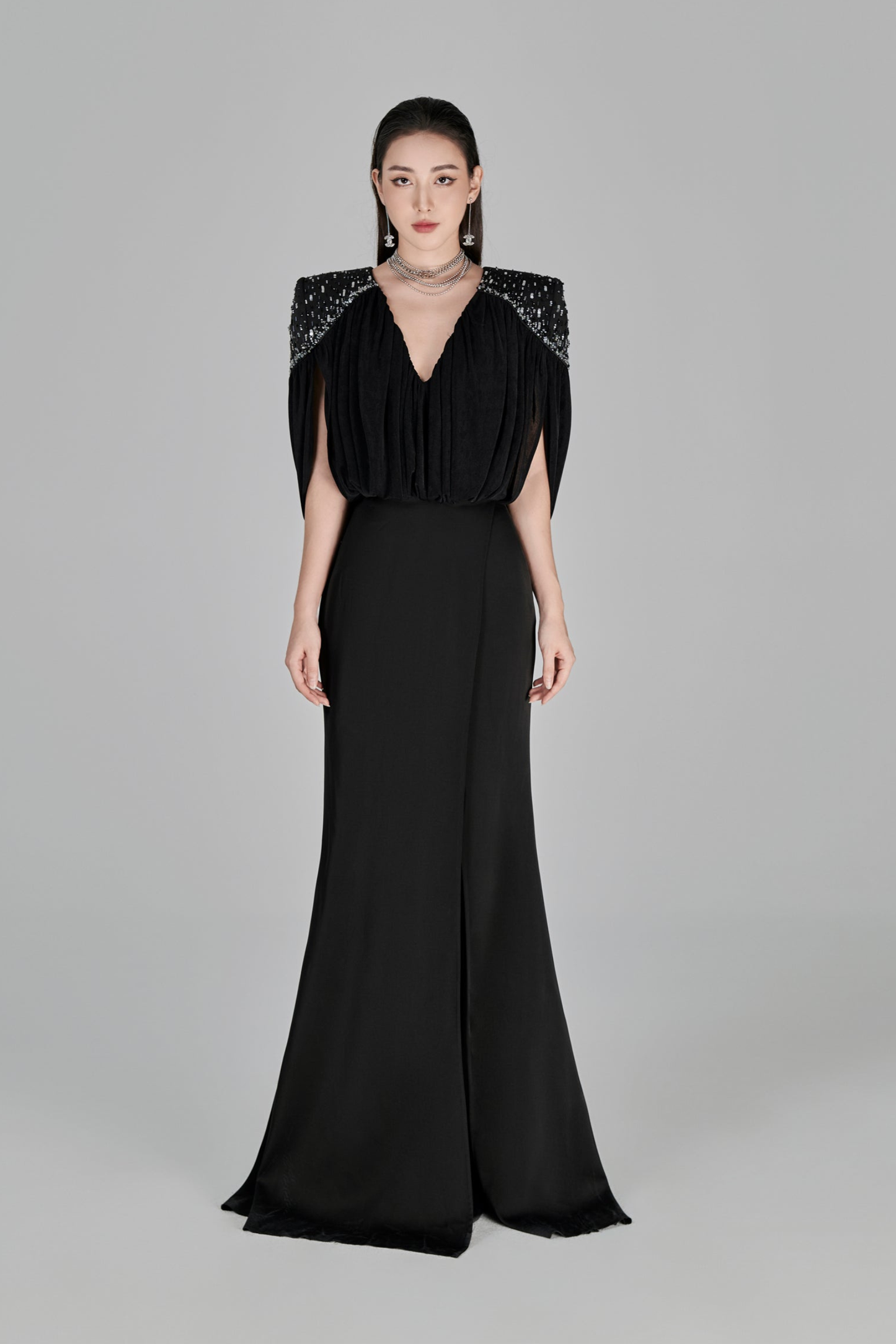 Leila V-neck Fishtail Gown