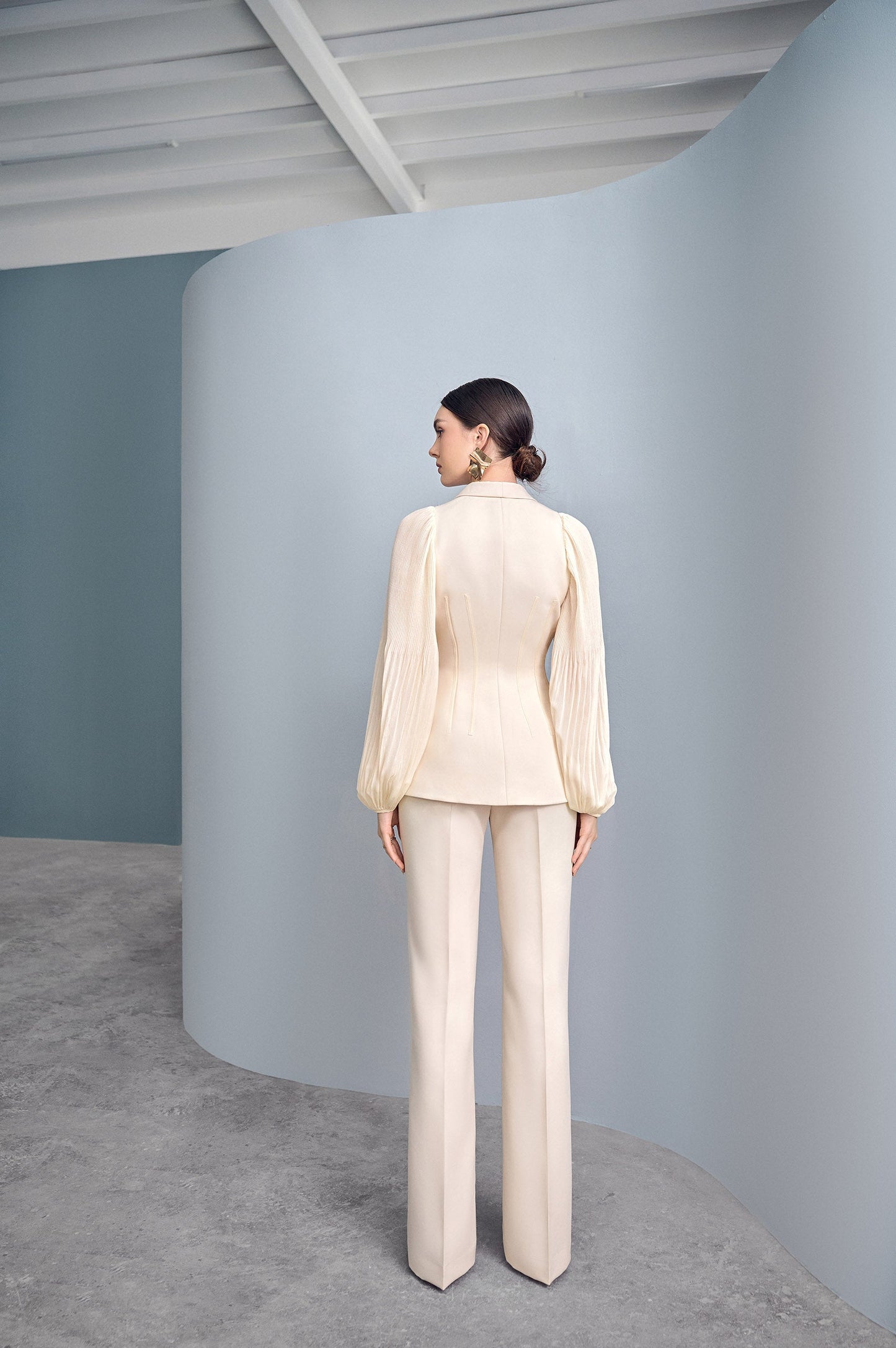 Flora Cream Puffy Sleeves Set Design
