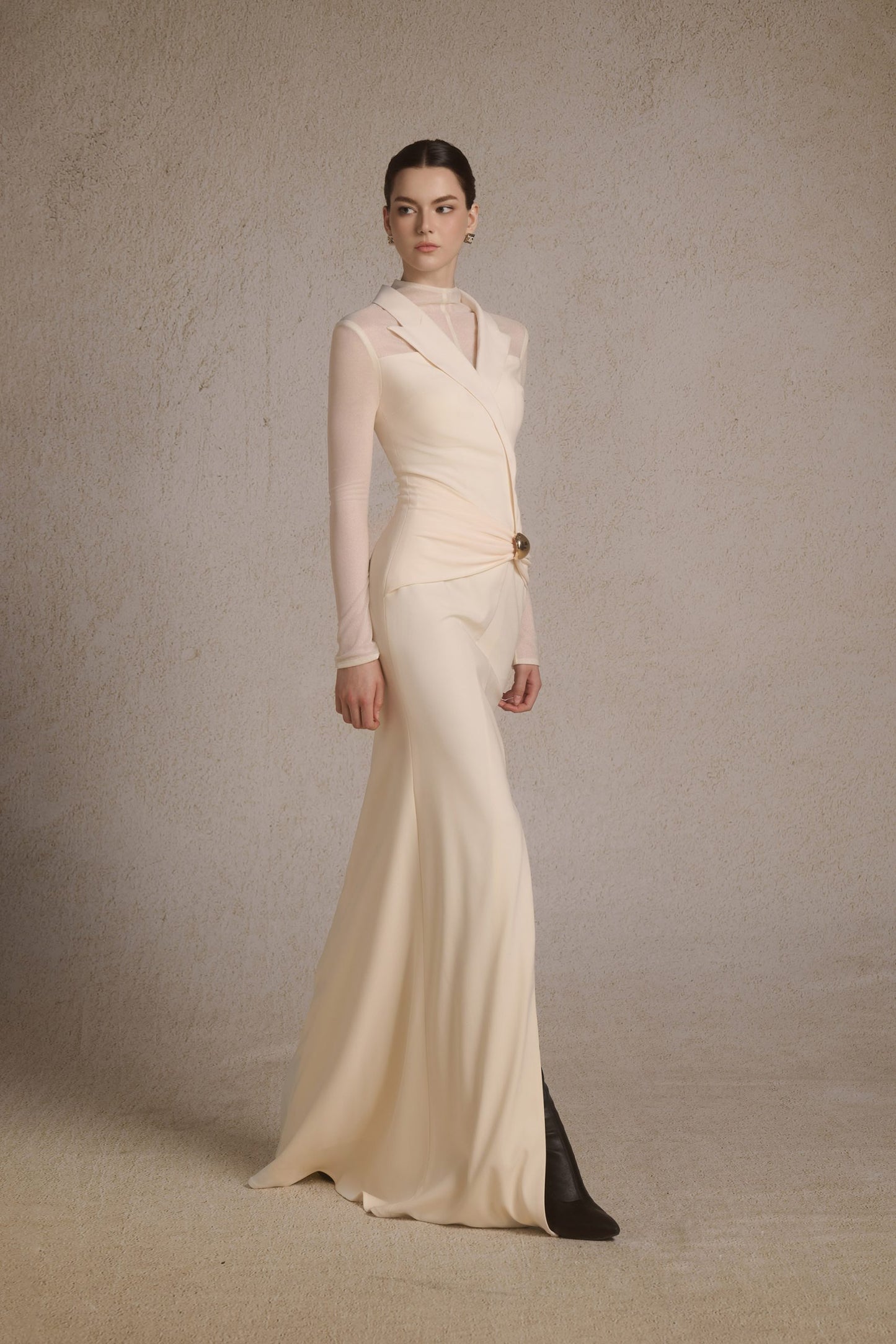 Vesta Knot Midi in Cream image 2