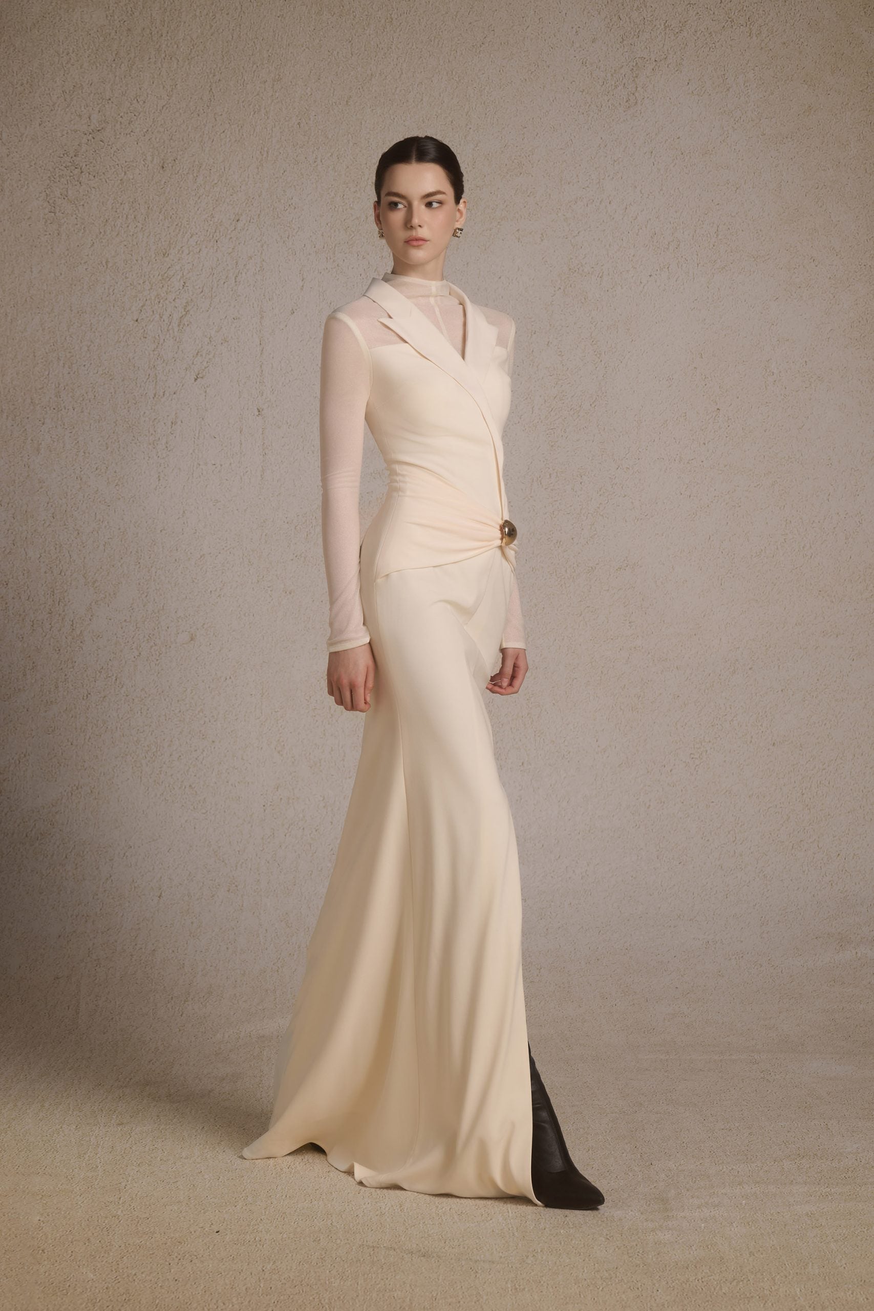 Vesta Knot Midi in Cream image 2