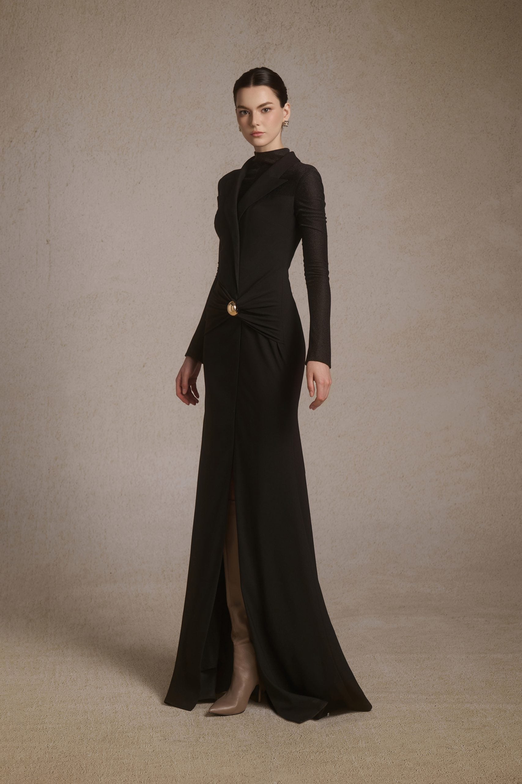Vesta Knot Midi in Black image 1