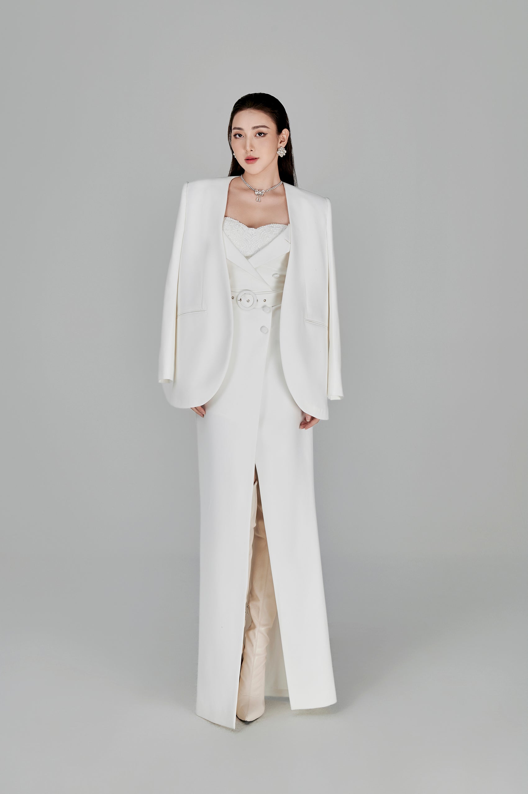 Maha Relaxed Set Design